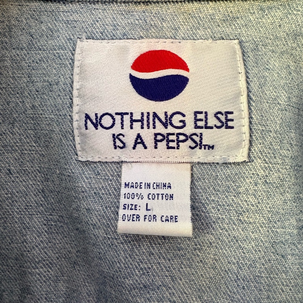 vintage 1990s Pepsi "Nothing Else Is A Pepsi" light blue denim trucker jacket - Picture 3 of 8